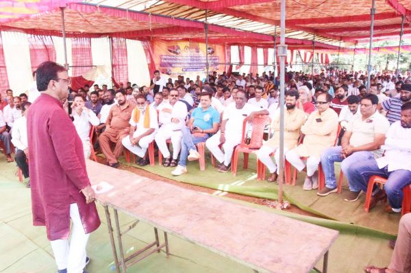 बीपीएस व जय झाडेश्वर परिवहन समिति के धरना-प्रदर्शन में शामिल हुए संसदीय सचिव व जिलाध्यक्ष 