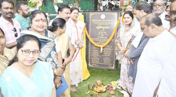 सीएम ने कोलियारी-खरेंगा-दोनर-जोरातराई मुख्य मार्ग का किया वर्चुअल भूमिपूजन