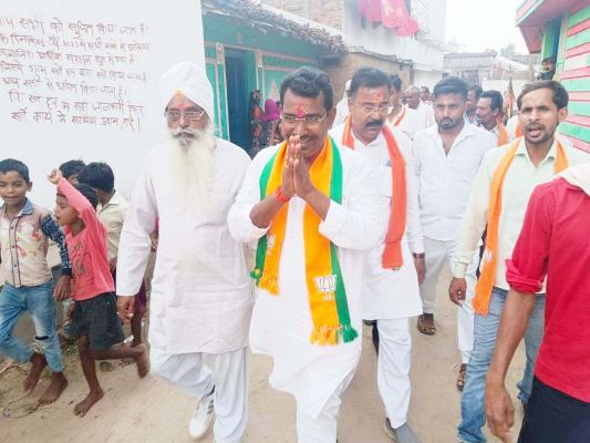 राजिम विधानसभा में चुनाव का डंका बजा भाजपा प्रत्याशी रोहित साहू गांव-गांव पहुंचे