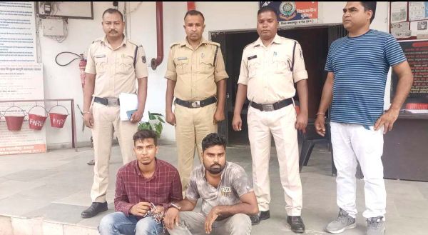 क्रेडिट कार्ड वेरिफिकेशन के नाम पर ठगी, दो आरोपी झारखंड से गिरफ्तार