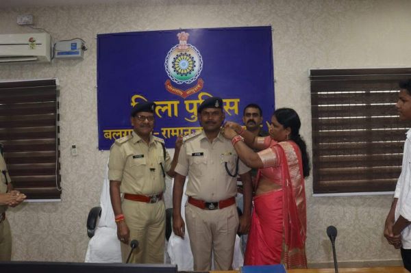 थाना प्रभारी बसंतपुर उप पुलिस अधीक्षक के पद पर पदोन्नत