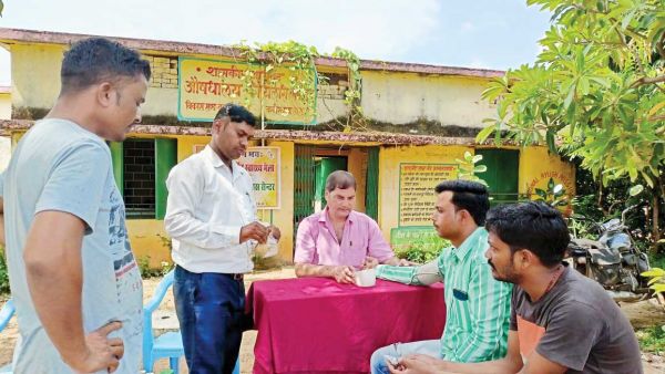 कोयलारी में विशेष स्वास्थ्य शिविर