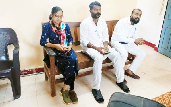 आप के नेताओं को पुलिस ने किया नजरबंद