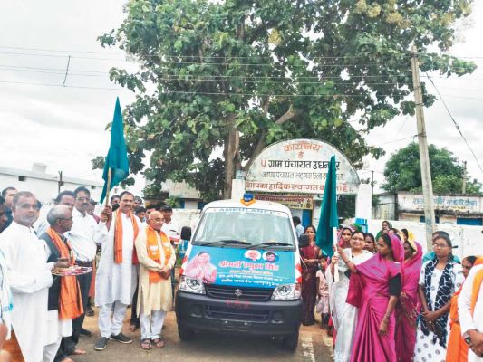 प्राथमिक स्वास्थ्य केंद्र उधनापुर को मिली एंबुलेंस