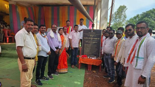 मंत्री मरकाम का दौरा, 9 गांवों में  20 करोड़ के विकास कार्यों का भूमिपूजन-लोकार्पण