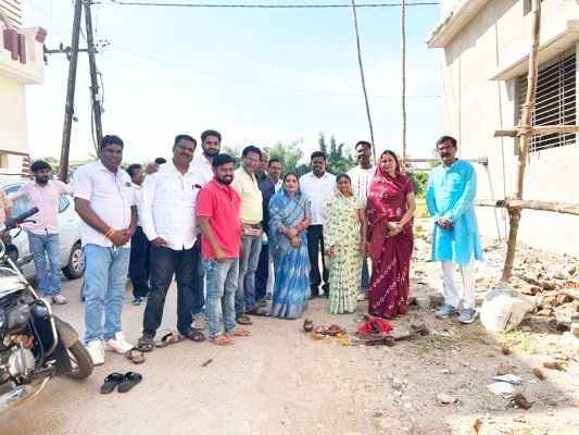 नपं अध्यक्ष ने किया करोड़ों के विकास कार्यों का भूमिपूजन