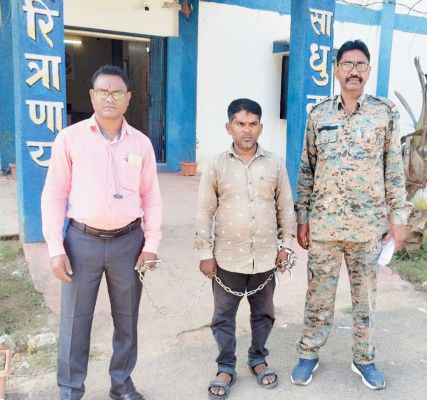 31 हीरे संग कोरबा का तस्कर गिरफ्तार