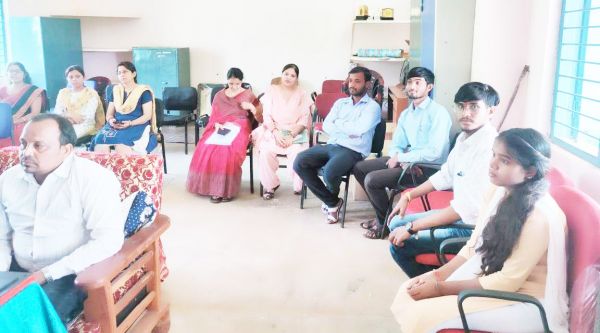 शाला त्यागी बच्चों को मूल शिक्षा के साथ जोडऩे का प्रयास करेंगे शिक्षक-सोनबरसा