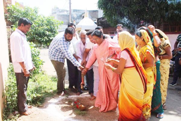 महापौर ने किया भूमिपूजन