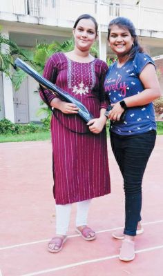 बैडमिंटन में रिया प्रथम, रिंकी द्वितीय, अग्रसेन जयंती पर हो रहे विविध कार्यक्रम