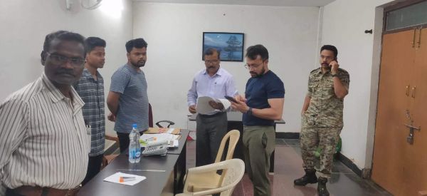 कलेक्टर ने कंट्रोल रूम का लिया जायजा