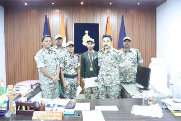 राज्य स्तरीय पुलिस स्पोर्टस मीट में आरक्षकों को 4 पदक 