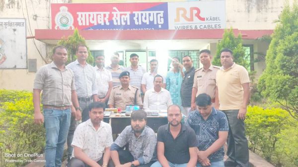 भारत-पाक क्रिकेट मैच में सट्टा नोट कर रहे 4 गिरफ्तार  