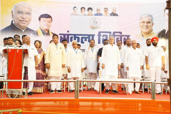 बूथ का एक-एक कार्यकर्ता कांग्रेस की  जीत के लिए संकल्पित - भूपेश