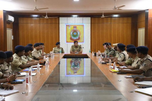 आयोग के आदेशों का सख्ती  से होगा पालन - गर्ग