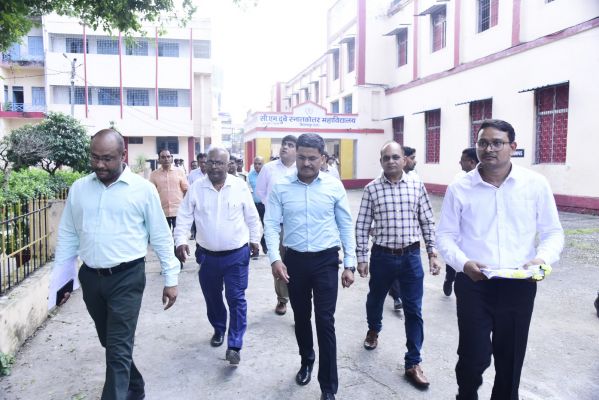 चुनाव आयोग के दिशा-निर्देश स्पष्ट व पारदर्शी, इसे अच्छी तरह से पढ़ें अफसर-कलेक्टर