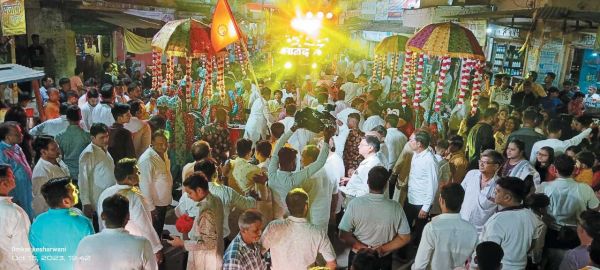 महाराजा अग्रसेन की भव्य शोभायात्रा