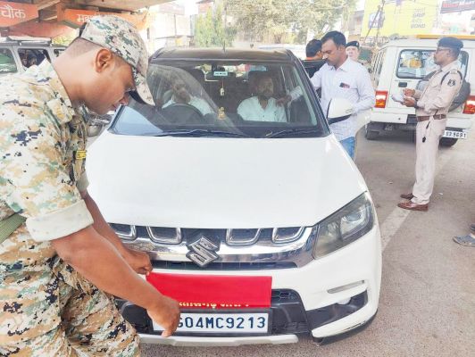 16 वाहन चालकों पर पुलिस  ने की कार्रवाई