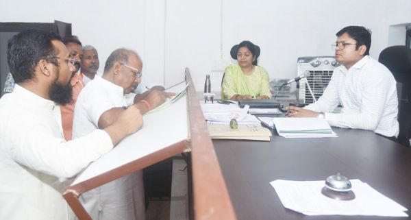 चौथे दिन 2 अभ्यर्थी ने  दाखिल किया नामांकन