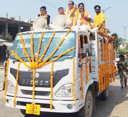 सोयम मुक़ा ने भरा पर्चा, केंद्रीय मंत्री रहे मौजूद