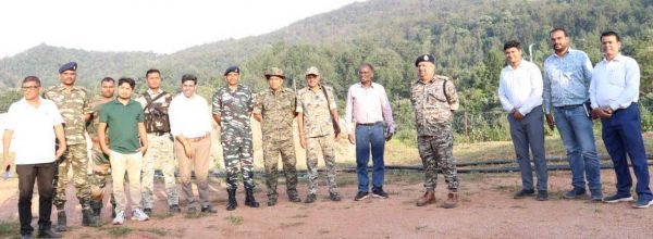 आईजी ने बलरामपुर में सीमावर्ती क्षेत्रों का लिया जायजा