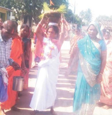 शोभायात्रा निकाल ज्योत जंवारा का विसर्जन