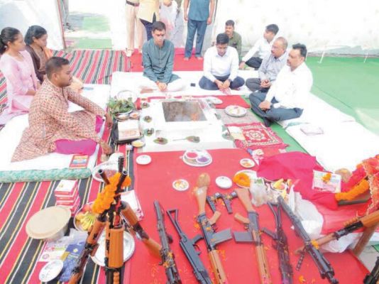 विजया दशमी पर शस्त्र पूजन