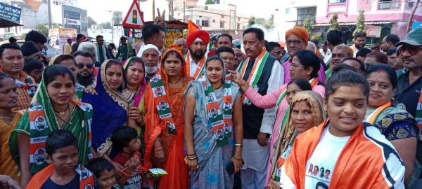 योजनाओं से जनता को मिली राहतें : देवांगन