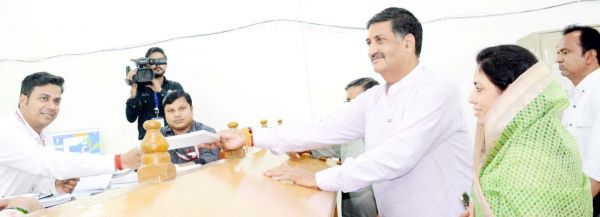 14 अभ्यर्थियों ने लिया, नाम निर्देशन  पत्र व 8 नाम निर्देशन पत्र हुए जमा