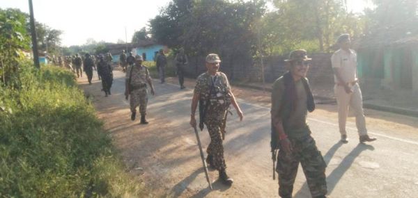 पुलिस कर रही लगातार गश्त
