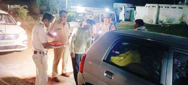 यातायात नियमों के उल्लंघन पर कार्रवाई