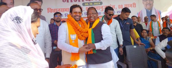 रामविचार नेताम -उद्देश्वरी पैकरा के नामांकन  में शामिल हुए भोजपुरी स्टार निरहुआ