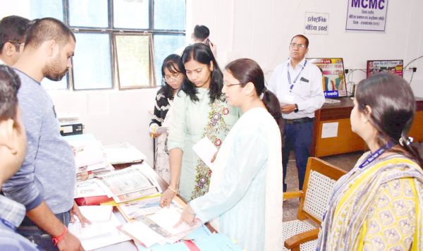 व्यय प्रेक्षकों ने किया एमसीएमसी का निरीक्षण