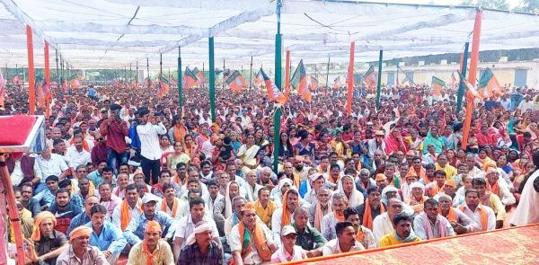 तीनों विस के लिए 56 प्रत्याशियों ने जमा किया पर्चा 
