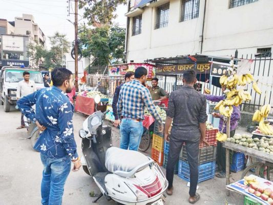 त्यौहारी सीजन के मद्देनजर शहरी व ग्रामीण पथ विक्रेताओं को किया जा रहा व्यस्थापन