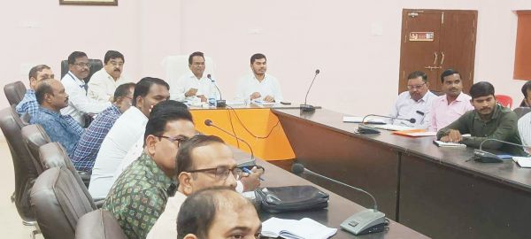 लापरवाही-अनुशासनहीनता, धान खरीदी केंद्र के नोडल अफसरों को नोटिस 