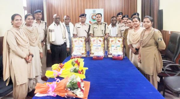 कनकबीरा के छिचपानी जंगल  में आबकारी विभाग का छापा