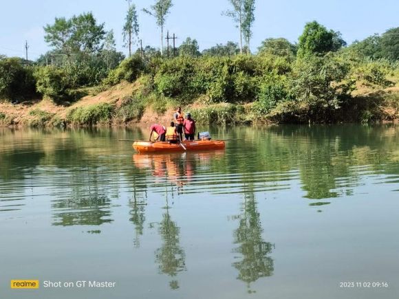 भैंस को नदी पार कराते ग्रामीण डूबा, मौत