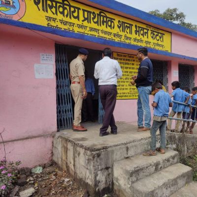 सामान्य प्रेक्षक ने मतदान केन्द्रों  व चेक पोस्ट का किया निरीक्षण