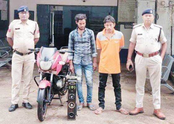 चोरी के 2 आरोपी 24 घंटे में गिरफ्तार