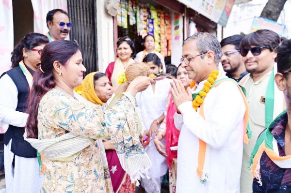 कोरोना काल में जनता को पीठ दिखाने वाले भाजपा प्रत्याशी किस मुंह से वोट मांग रहे-शैलेश