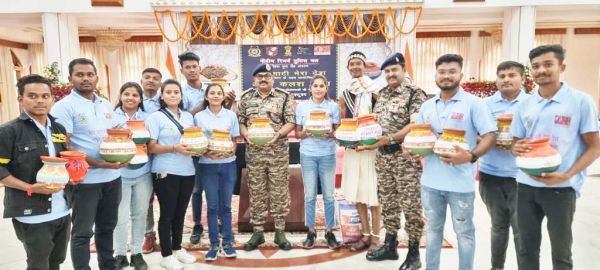 मेरी माटी मेरा देश: अर्जुनी की मिट्टी राजभवन तक पहुंचाया