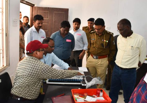 प्रेक्षक ने किया कमिशनिंग कार्य का निरीक्षण