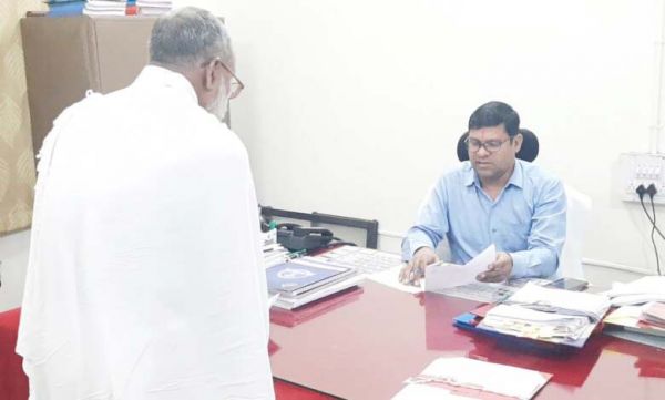 लोक लुभावन वादे व पैसों का प्रलोभन  देने को लेकर हुई शिकायत