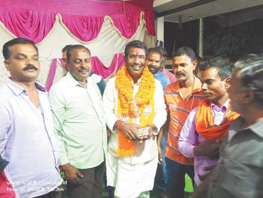 भाजपा चुनावी कार्यालय का उद्घाटन