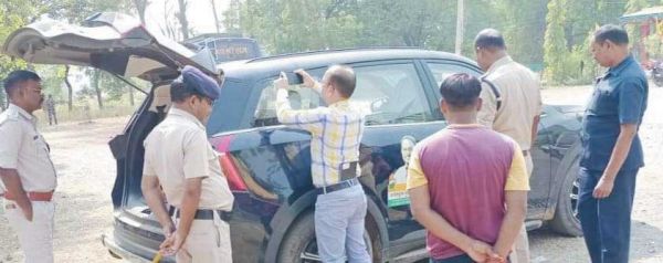 झाल में कांग्रेस प्रत्याशी गुरु रुद्रकुमार के काफिले पर पथराव