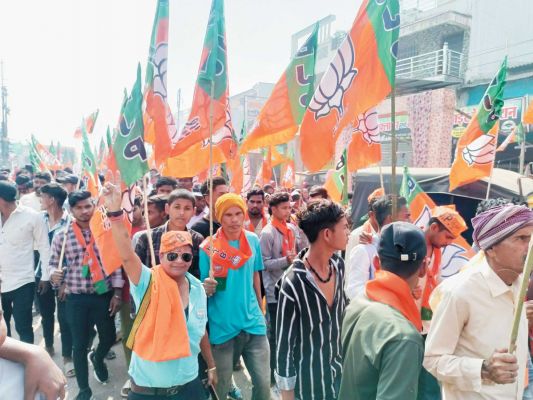 भाजपा प्रत्याशी प्रबल प्रताप जूदेव का रोड शो