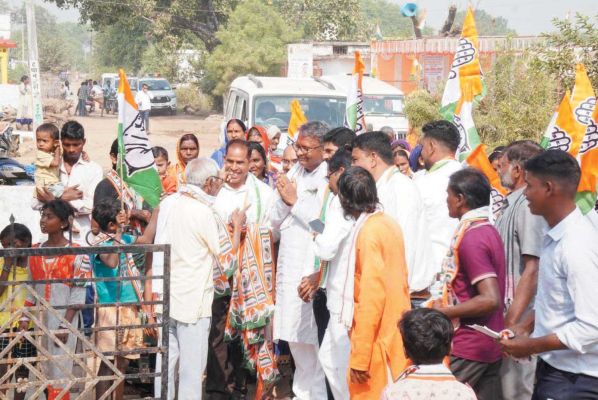 शैलेश ने दर्जनों गांवों में किया जनसंपर्क