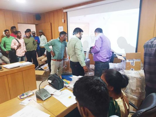 जिले के सभी 374 मतदान केंद्रों पर होगी लाइव वेबकास्टिंग 