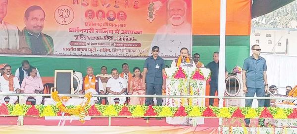 कांग्रेस और नक्सलियों का आपस में इलू-इलू-हिमंत बिस्वा